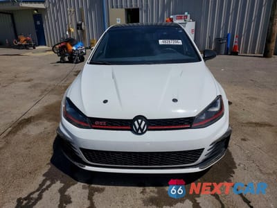 Piąte zdjęcie samochodu w środku: 2017 VOLKSWAGEN GTI S VIN:3VW447AU7HM003452 - miniatura