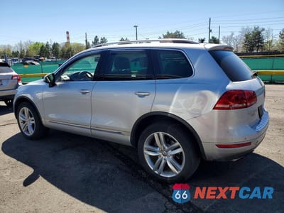 Drugie zdjęcie samochodu z przodu: 2011 VOLKSWAGEN TOUAREG V6 VIN:WVGFF9BP3BD004929 - miniatura