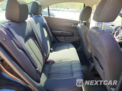 Zdjęcie 10 z 12 samochodu: 2015 CHEVROLET SONIC LT VIN:1G1JC5SH5F4159649 - miniatura