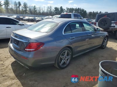 Trzecie zdjęcie samochodu z tyłu: 2018 MERCEDES-BENZ E 300 4MATIC VIN:WDDZF4KB8JA314282 - miniatura