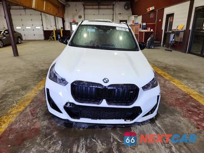 Piąte zdjęcie samochodu w środku: 2026 BMW X1 M35I VIN:WBX13EF09T5606150 - miniatura