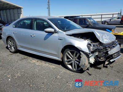 Czwarte zdjęcie samochodu z boku: 2017 VOLKSWAGEN PASSAT R-LINE VIN:1VWDT7A37HC071357 - miniatura