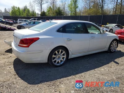 Trzecie zdjęcie samochodu z tyłu: 2013 HYUNDAI EQUUS ULTIMATE VIN:KMHGH4JH4DU072445 - miniatura