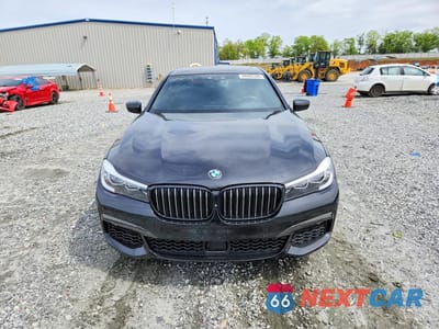 Piąte zdjęcie samochodu w środku: 2019 BMW 740 I VIN:WBA7E2C56KB218015 - miniatura