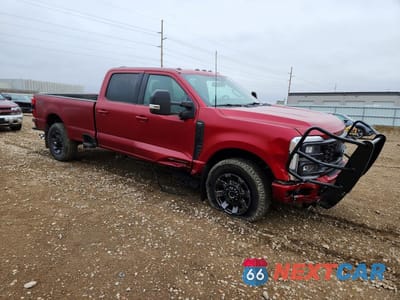 Czwarte zdjęcie samochodu z boku: 2024 FORD F350 SUPER DUTY VIN:1FT8W3BT5REF74071 - miniatura