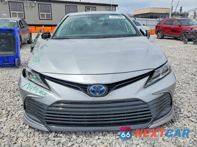 Piąte zdjęcie samochodu w środku: 2024 TOYOTA CAMRY LE VIN:4T1C31AK1RU071140 - miniatura