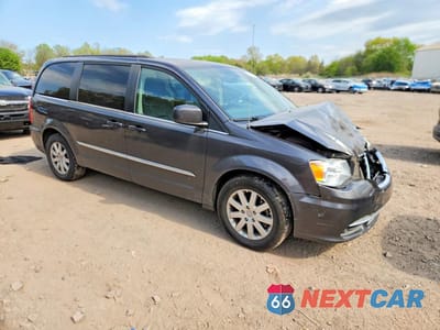 Czwarte zdjęcie samochodu z boku: 2016 CHRYSLER TOWN & COUNTRY VIN:2C4RC1BGXGR173362 - miniatura