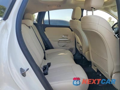Zdjęcie 10 z 12 samochodu: 2021 MERCEDES-BENZ GLA 250 VIN:W1N4N4GB6MJ145232 - miniatura