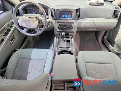 Zdjęcie 8 z 13 samochodu: 2006 JEEP GRAND CHEROKEE LAREDO VIN:1J4GR48K16C341216 - miniatura