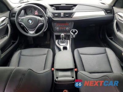 Zdjęcie 8 z 13 samochodu: 2015 BMW X1 XDRIVE28I VIN:WBAVL1C55FVY41167 - miniatura