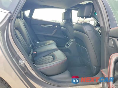 Zdjęcie 10 z 13 samochodu: 2015 MASERATI QUATTROPORTE S VIN:ZAM56RRAXF1131018 - miniatura