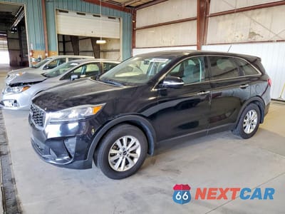 2019 KIA SORENTO L 5XYPG4A39KG582364 - główne zdjęcie licytacji z USA - miniatura