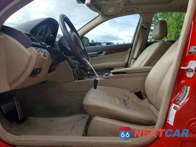 Zdjęcie 7 z 12 samochodu: 2009 MERCEDES-BENZ C 300 4MATIC VIN:WDDGF81X29F220649 - miniatura