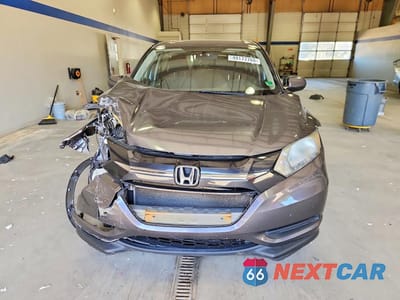 Piąte zdjęcie samochodu w środku: 2016 HONDA HR-V LX VIN:3CZRU6H30GM708862 - miniatura