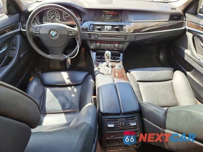 Zdjęcie 8 z 12 samochodu: 2013 BMW 535 XI VIN:WBAFU7C5XDDU68148 - miniatura