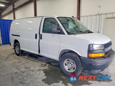 Czwarte zdjęcie samochodu z boku: 2024 CHEVROLET EXPRESS 2500 CARGO DELIVERY VAN VIN:1GCWGAFP3R1263994 - miniatura