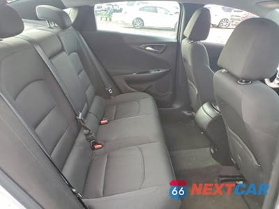 Zdjęcie 10 z 12 samochodu: 2018 CHEVROLET MALIBU LS VIN:1G1ZB5ST4JF133051 - miniatura