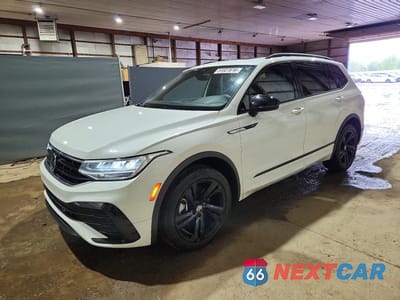 2023 VOLKSWAGEN TIGUAN SE R-LINE BLACK 3VVCB7AX7PM091952 - główne zdjęcie licytacji z USA - miniatura