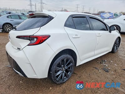 Trzecie zdjęcie samochodu z tyłu: 2024 TOYOTA COROLLA HATCHBACK XSE VIN:JTNC4MBEXR3231710 - miniatura