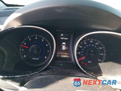 Zdjęcie 9 z 13 samochodu: 2016 HYUNDAI SANTA FE SE VIN:KM8SNDHF7GU155850 - miniatura