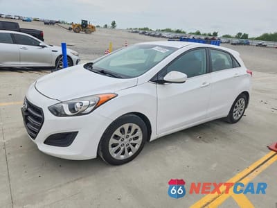 2016 HYUNDAI ELANTRA GT BASE KMHD35LH0GU305004 - główne zdjęcie licytacji z USA - miniatura