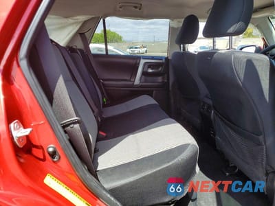 Zdjęcie 11 z 14 samochodu: 2016 TOYOTA 4RUNNER SR5 VIN:JTEBU5JR2G5329640 - miniatura