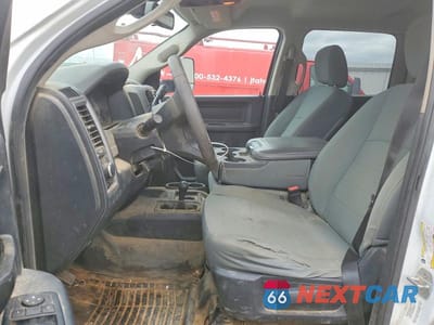 Zdjęcie 7 z 12 samochodu: 2014 RAM 2500 ST VIN:3C6TR5HT1EG182929 - miniatura