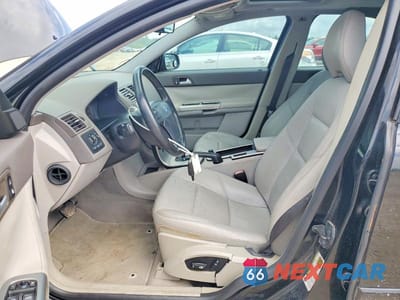 Zdjęcie 7 z 12 samochodu: 2008 VOLVO S40 2.4I VIN:YV1MS382882378287 - miniatura