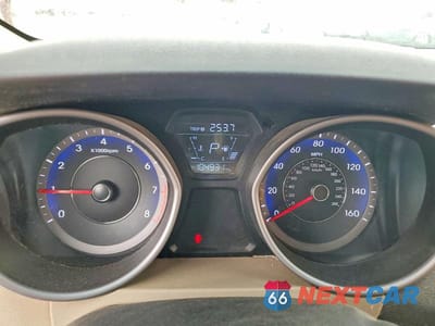 Zdjęcie 9 z 12 samochodu: 2016 HYUNDAI ELANTRA VALUE EDITION VIN:KMHDH4AE3GU547581 - miniatura