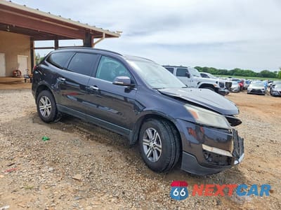 Czwarte zdjęcie samochodu z boku: 2016 CHEVROLET TRAVERSE LT VIN:1GNKRHKD8GJ127216 - miniatura