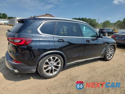 Trzecie zdjęcie samochodu z tyłu: 2023 BMW X5 XDRIVE45E VIN:5UXTA6C05P9R81021 - miniatura