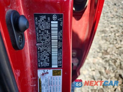 Zdjęcie 12 z 12 samochodu: 2006 TOYOTA PRIUS BASE VIN:JTDKB20U967506413 - miniatura