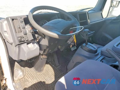 Zdjęcie 8 z 13 samochodu: 2016 ISUZU NQR REFRIGERATED BOX TRUCK VIN:JALE5W164G7900557 - miniatura