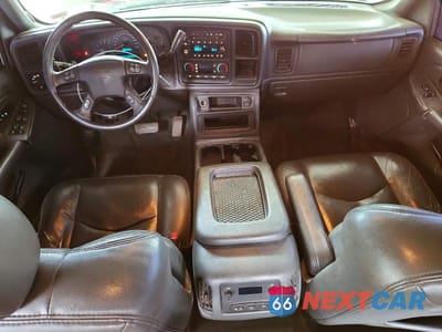 Zdjęcie 8 z 12 samochodu: 2004 GMC NEW SIERRA K1500 VIN:2GTEK13T041370791 - miniatura