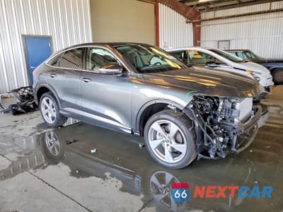 Czwarte zdjęcie samochodu z boku: 2025 AUDI Q5 SPORTBACK PREMIUM PLUS VIN:WA1EAAGU9S2098321 - miniatura
