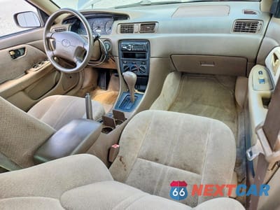 Zdjęcie 8 z 13 samochodu: 2001 TOYOTA CAMRY LE V6 VIN:4T1BF22KX1U118855 - miniatura