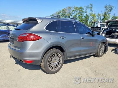 Trzecie zdjęcie samochodu z tyłu: 2014 PORSCHE CAYENNE VIN:WP1AA2A21ELA94732 - miniatura