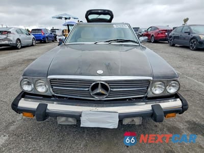 Piąte zdjęcie samochodu w środku: 1985 MERCEDES-BENZ 380 SL VIN:WDBBA45C2FA023989 - miniatura