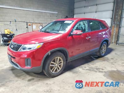 2015 KIA SORENTO LX 5XYKT3A61FG630259 - główne zdjęcie licytacji z USA - miniatura