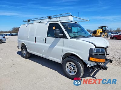 Czwarte zdjęcie samochodu z boku: 2025 GMC SAVANA 2500 CARGO UTILITY / SERVICE VAN VIN:1GTW7AF77S1169669 - miniatura