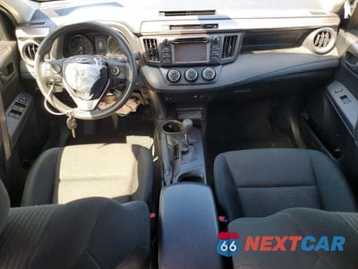 Zdjęcie 8 z 13 samochodu: 2018 TOYOTA RAV4 LE VIN:JTMBFREV2JJ742539 - miniatura