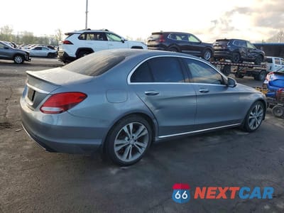 Trzecie zdjęcie samochodu z tyłu: 2016 MERCEDES-BENZ C 300 VIN:WDDWF4JB4GR152715 - miniatura