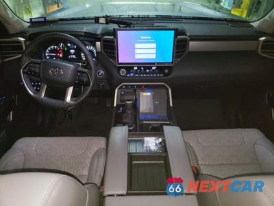 Zdjęcie 8 z 11 samochodu: 2023 TOYOTA TUNDRA LIMITED VIN:5TFJA5DB1PX075267 - miniatura