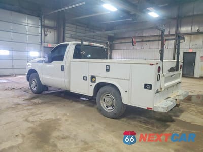 Drugie zdjęcie samochodu z przodu: 2015 FORD F250 SUPER DUTY UTILITY / SERVICE TRUCK VIN:1FDBF2A68FEC47733 - miniatura