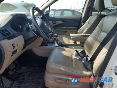 Zdjęcie 7 z 12 samochodu: 2021 HONDA PILOT TOURING VIN:5FNYF6H65MB054575 - miniatura