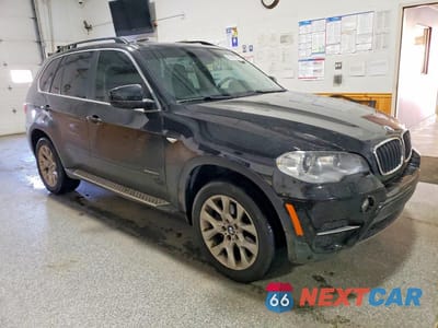 Czwarte zdjęcie samochodu z boku: 2013 BMW X5 XDRIVE35I VIN:5UXZV4C57DL993667 - miniatura