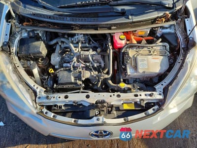 Zdjęcie 11 z 12 samochodu: 2012 TOYOTA PRIUS C TWO VIN:JTDKDTB39C1016878 - miniatura