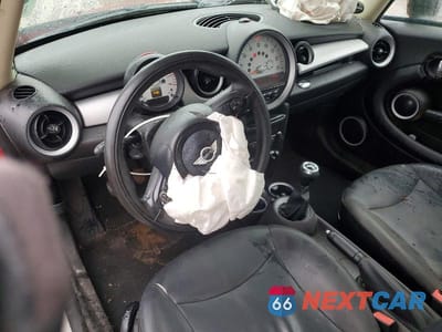 Zdjęcie 8 z 12 samochodu: 2013 MINI COOPER VIN:WMWSU3C54DT370925 - miniatura