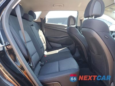 Zdjęcie 10 z 12 samochodu: 2018 HYUNDAI TUCSON VIN:KM8J2CA4XJU630728 - miniatura