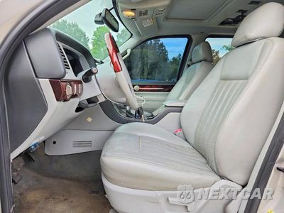 Zdjęcie 7 z 14 samochodu: 2004 LINCOLN AVIATOR VIN:5LMEU88H04ZJ38814 - miniatura